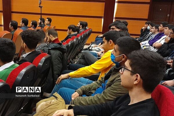 تجلیل از رتبه‌های برتر بهارستانی کنکور سراسری۱۴۰۲