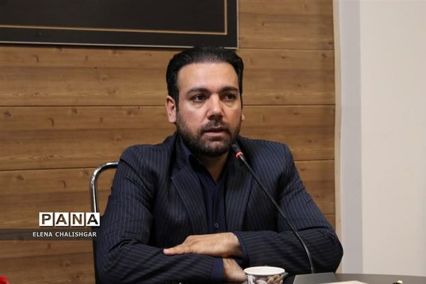 جلسه شورای اداری آموزش و پرورش ناحیه یک بهارستان