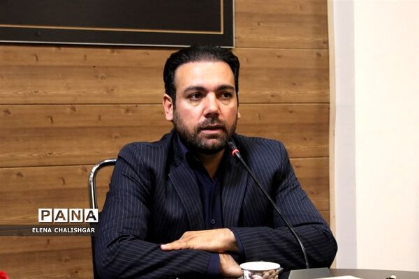 جلسه شورای اداری آموزش و پرورش ناحیه یک بهارستان