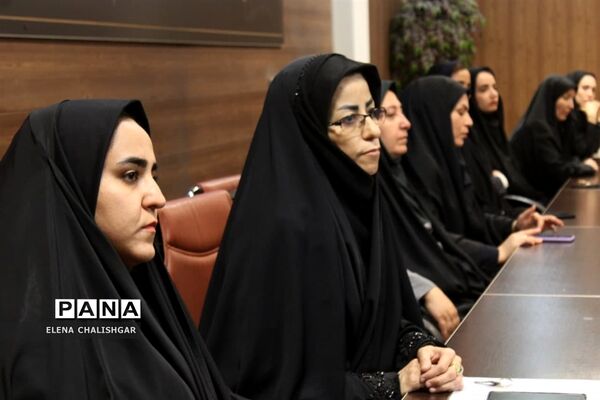 جلسه شورای اداری آموزش و پرورش ناحیه یک بهارستان