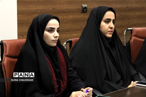 جلسه شورای اداری آموزش و پرورش ناحیه یک بهارستان