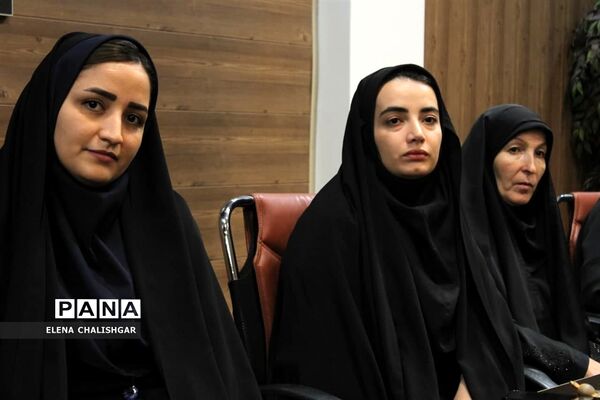 جلسه شورای اداری آموزش و پرورش ناحیه یک بهارستان
