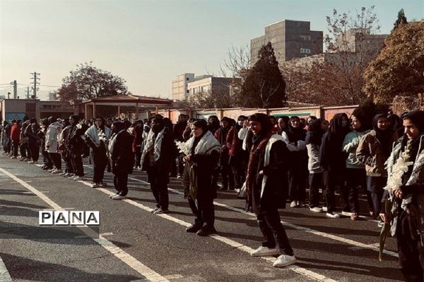 تشییع  پیکر مطهر شهید گمنام در دبیرستان‌های اشتهارد