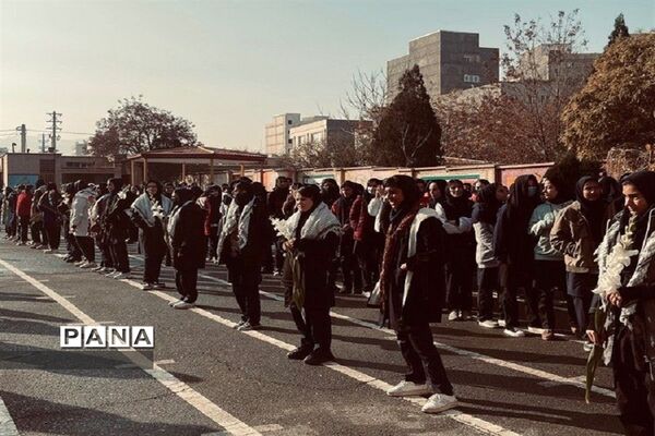 تشییع  پیکر مطهر شهید گمنام در دبیرستان‌های اشتهارد