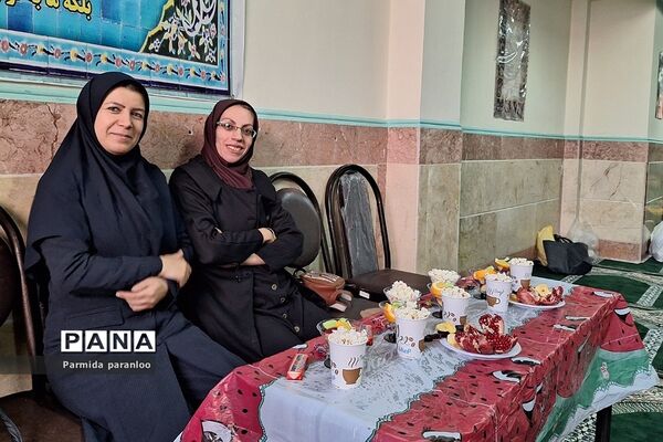 جشن یلدا در دبیرستان نشاط بهارستان‌دو