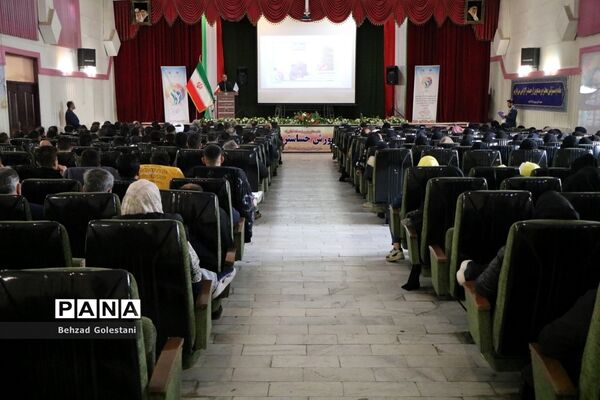 اختتامیه چهل و یکمین جشنواره فرهنگی هنری در آذربایجان غربی