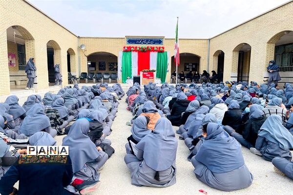 جشن یلدا در دبیرستان قاضی گله‌دار فارس