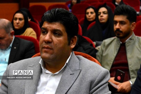 تجلیل از پژوهشگران ناحیه ۲ بهارستان