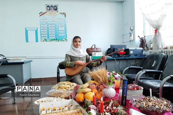 تهیه و توزیع بسته های غذایی کمک به نیازمندان  به مناسبت شب یلدا