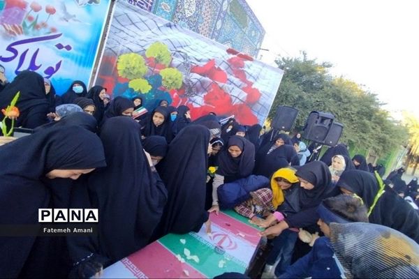 تشییع پیکر شهید گمنام در شهرستان حاجی‌آباد