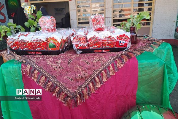 جشن شب یلدا در دبستان‌های ناحیه 3 شیراز