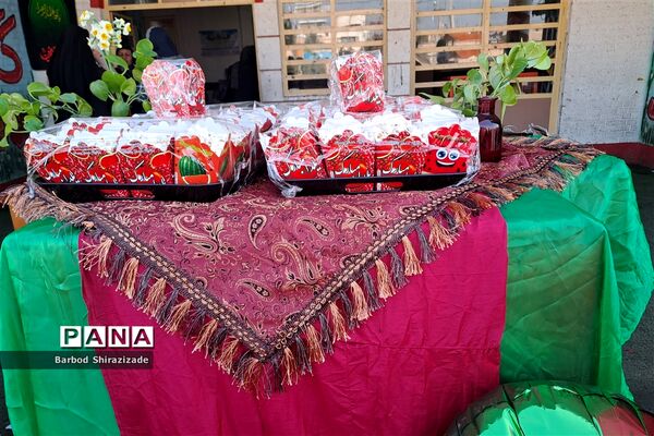 جشن شب یلدا در دبستان‌های ناحیه 3 شیراز