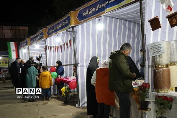 نمایشگاه توانمندسازی و کارآفرینی مردم پایه (تکام)