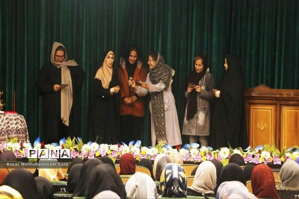 جشنواره اناردونه ویژه شکوفه‌های قرآنی در اسلامشهر