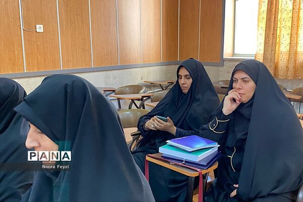 ‌جلسه تبیین ‌طرح امین و برنامه‌‌ فراگیر پرورشی در ‌شهرری