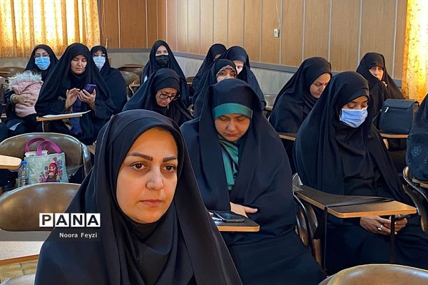 ‌جلسه تبیین ‌طرح امین و برنامه‌‌ فراگیر پرورشی در ‌شهرری