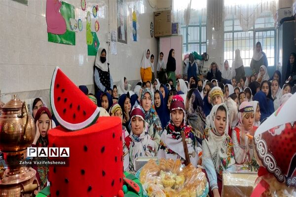 برگزاری جشن یلدای سنتی در مدرسه شهید خاقانی شهرستان شیروان