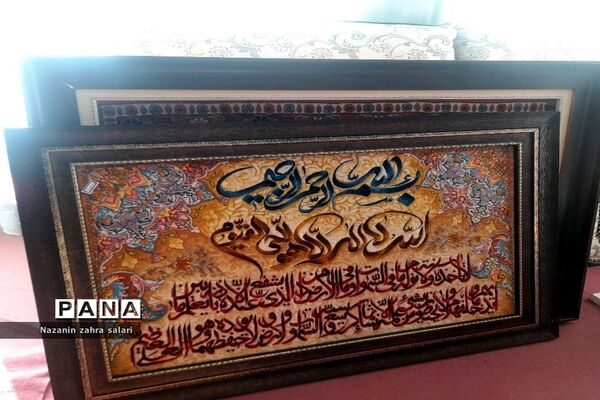 نمایش هنر هنرمندان قالی‌بافی در کارگاه قالی بافی شهرستان پیشوا