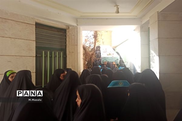 جلوه‌هایی از ارادت دانش‌آموزان مدارس قم به اهل بیت(ع) و شهدا-3