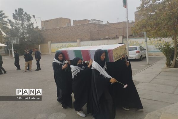 جلوه‌هایی از ارادت دانش‌آموزان مدارس قم به اهل بیت(ع) و شهدا-3