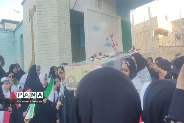 جلوه‌هایی از ارادت دانش‌آموزان مدارس قم به اهل بیت(ع) و شهدا-3