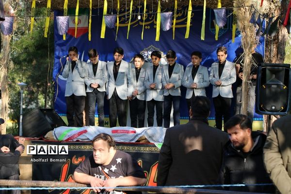 جلوه‌هایی از حضور نوجوانان و جوانان در مراسم وداع با لاله‌های فاطمی