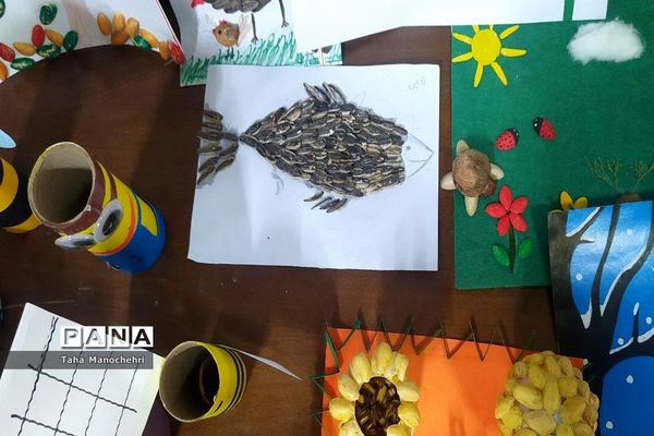 نمایشگاه کاردستی با وسایل دور ریختنی پایه اول در آموزشگاه علامه طباطبایی