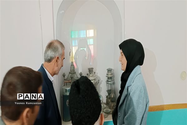 بازدید دانش‌آموزان مدرسه زنده یاد زرتاش ( مرتضوی) خلیل آباد از امارت تاریخی وزیر پناه