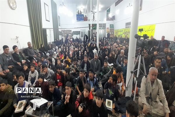 محفل انس با قرآن کریم بیاد شهدا در شهرستان بام و صفی آباد