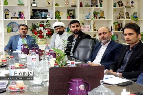 جلسه بزرگداشت چهارمین یادواره شهادت حاج قاسم سلیمانی ، هفته بصیرت و دهه مقاومت آموزش و پرورش استان بوشهر