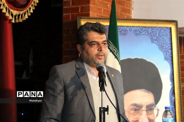نشست کیفیت بخشی به عملکرد مدیریت مراکز آموزشی ویژه مدیران مدارس دولتی ورامین و شهر جوادآباد
