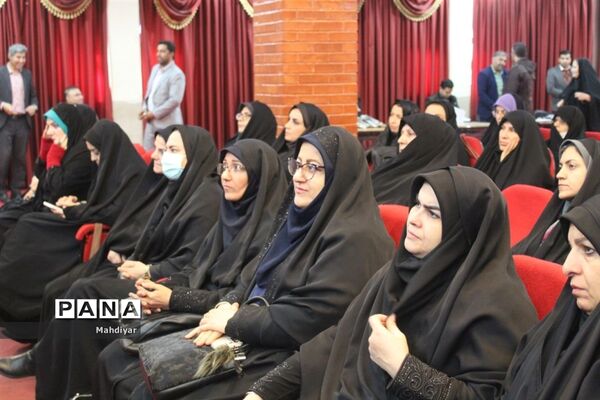 نشست کیفیت بخشی به عملکرد مدیریت مراکز آموزشی ویژه مدیران مدارس دولتی ورامین و شهر جوادآباد