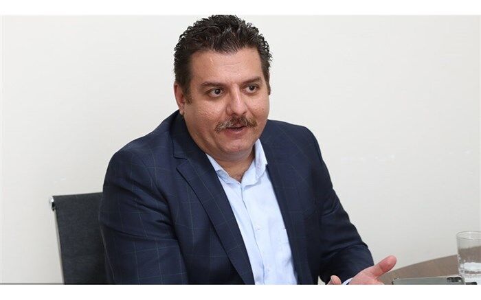 عده ای به بهانه گرانی خودرو به دنبال رانت هستند