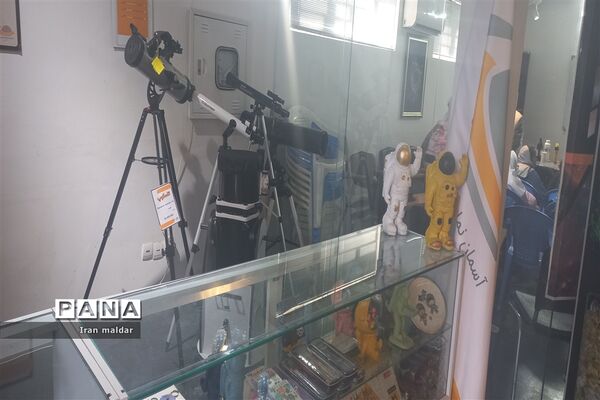 بازدید دانش‌آموزان دبستان لطیفه از انگاریوم دانشگاه فردوسی