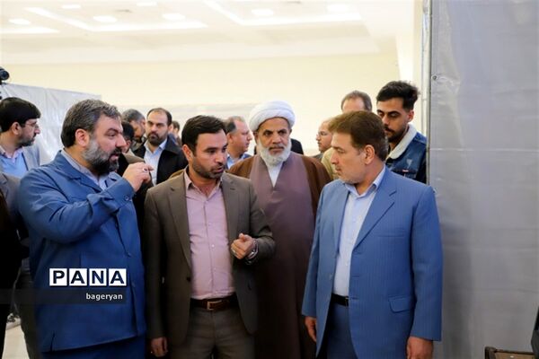 نمایشگاه روایت پیشرفت در بیرجند