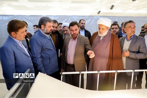 نمایشگاه روایت پیشرفت در بیرجند