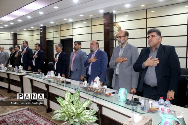 نشست تبیین برنامه‌ها و سیاست‌های صندوق ذخیره فرهنگیان در بوشهر
