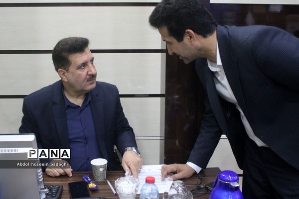 نشست تبیین برنامه‌ها و سیاست‌های صندوق ذخیره فرهنگیان در بوشهر