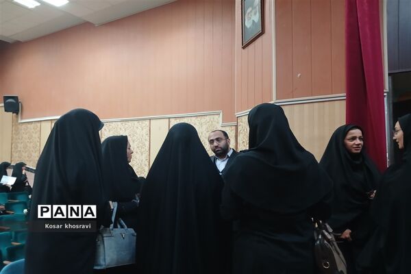 نشست رابطین پژوهشکده ناحیه ۷ مشهد مقدس
