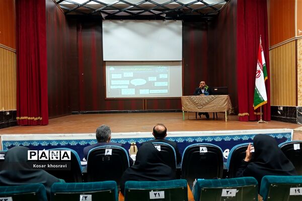 نشست رابطین پژوهشکده ناحیه ۷ مشهد مقدس
