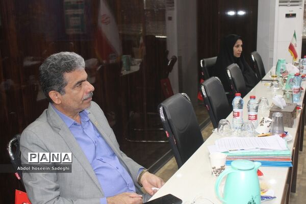 نشست تبیین برنامه ها و سیاست های صندوق ذخیره فرهنگیان  شهرستانها و مناطق استان  بوشهر