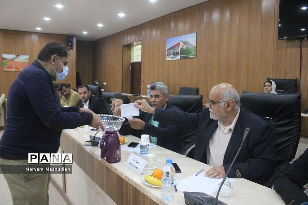 مجمع انتخابات هیات ورزش روستایی و عشایری وبازی های بومی و محلی استان بوشهر