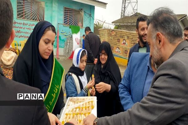 مراسم استقبال از شهید گمنام در دبستان شهید قدوسی کلوده