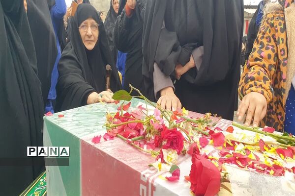 مراسم استقبال از شهید گمنام در دبستان شهید قدوسی کلوده