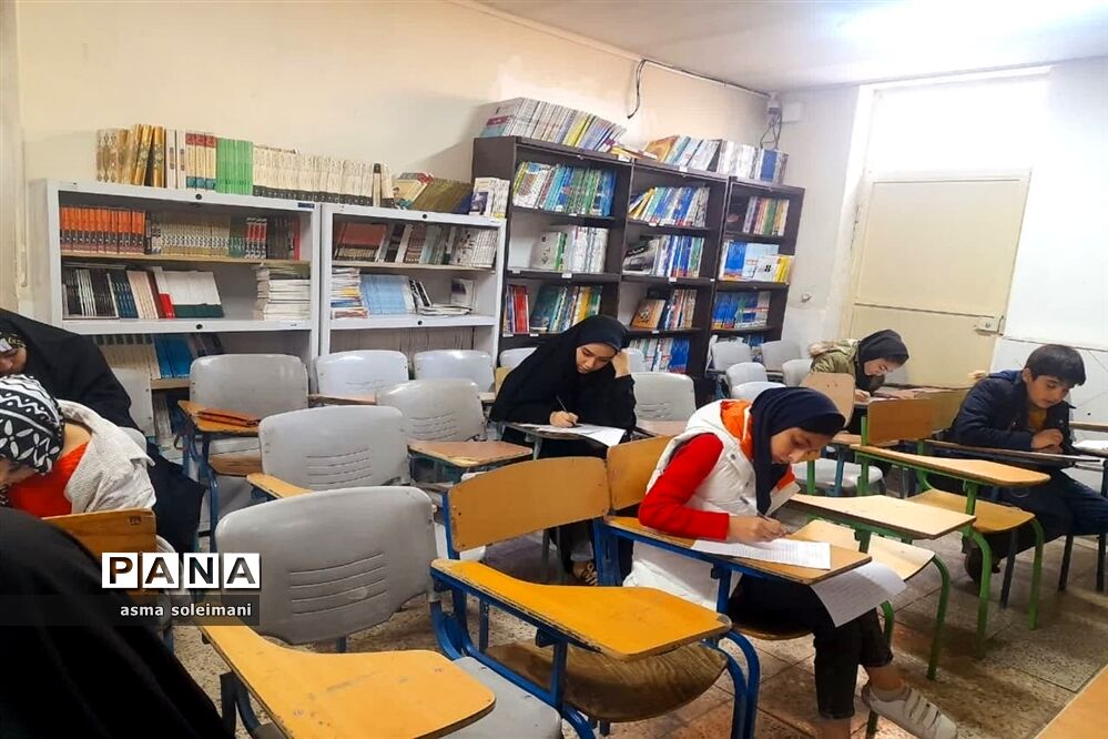 برگزاری فینال مسابقه حفظ حافظ در پژوهش‌سرای شهید احمدی روشن