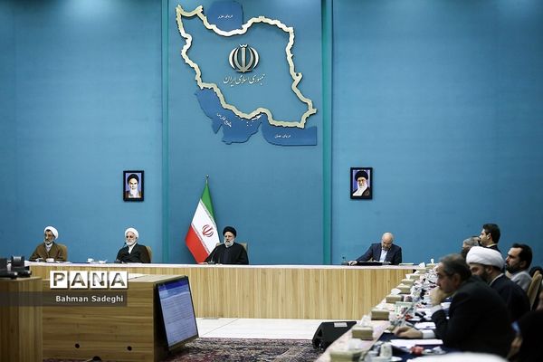 جلسه شورای عالی انقلاب فرهنگی