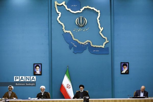 جلسه شورای عالی انقلاب فرهنگی