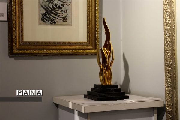 بازدید کارشناسان فرهنگی و هنری شهرستان‌های استان تهران از حوزه هنری انقلاب اسلامی