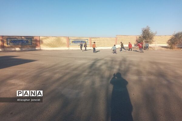 اردوی دانش‌آموزان آموزشگاه‌های شیخ جنید و علامه طباطبایی در دارالقرآن شهرستان پیشوا
