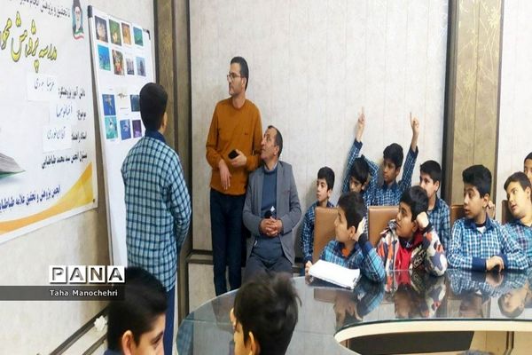 تقدیر از دانش‌آموزان پژوهشگر در زمینه علمی و فرهنگی و مقاله‌نویس آموزشگاه علامه‌طباطبایی